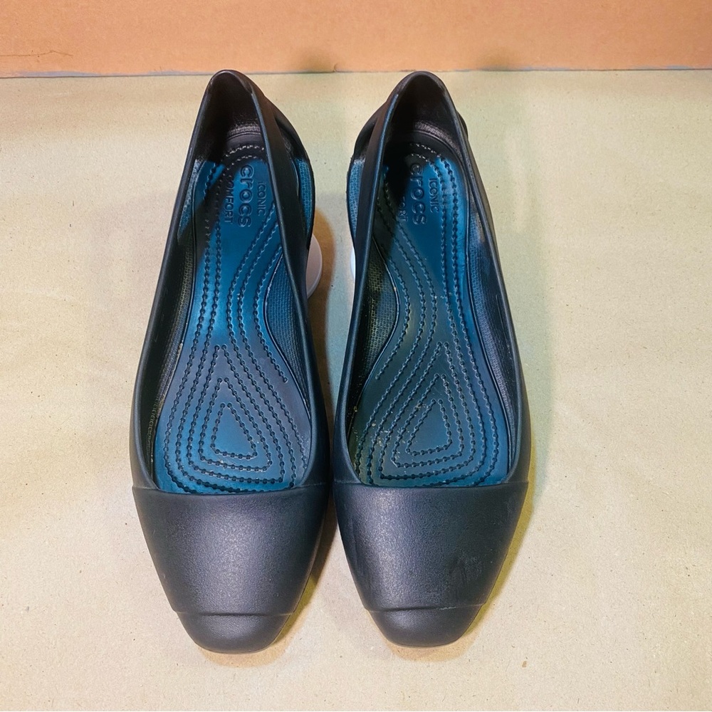 Crocs Women's Ballet Flats Black *Like New* Sz 8